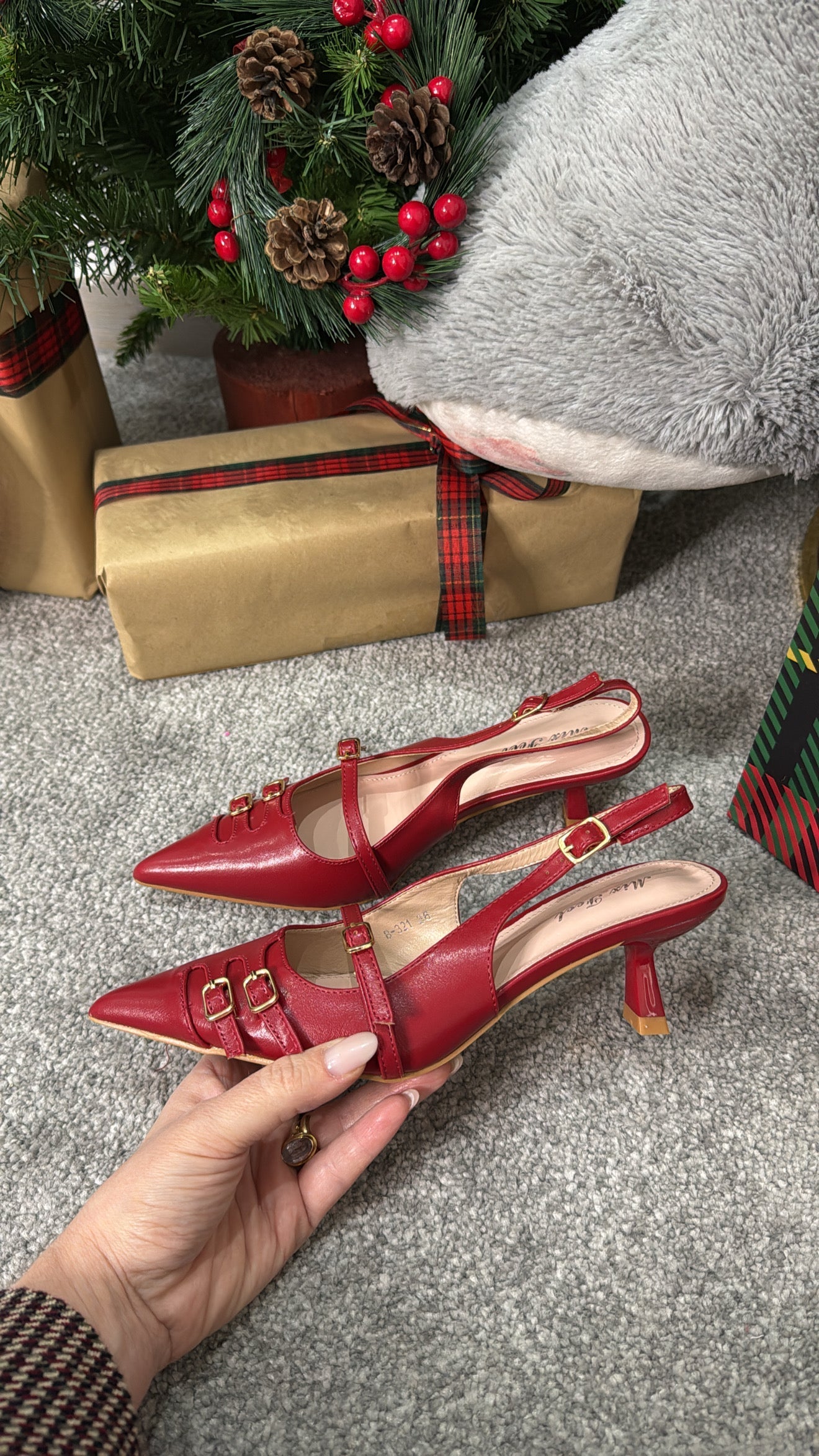 Slingback with straps