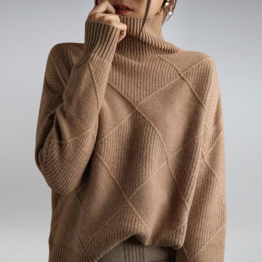 Amelia - High-neck sweater in soft cashmere wool