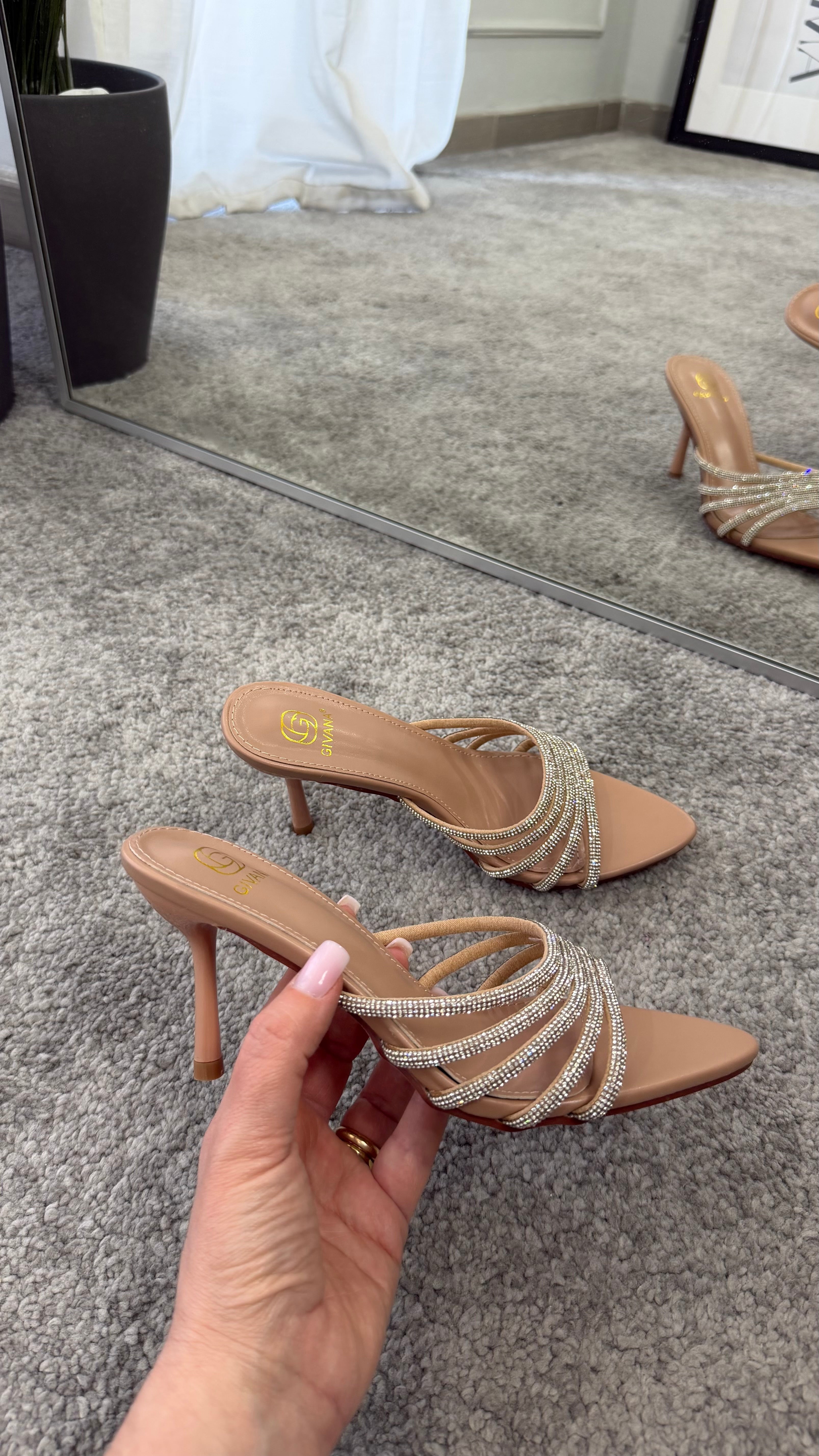 Shiny sandal
