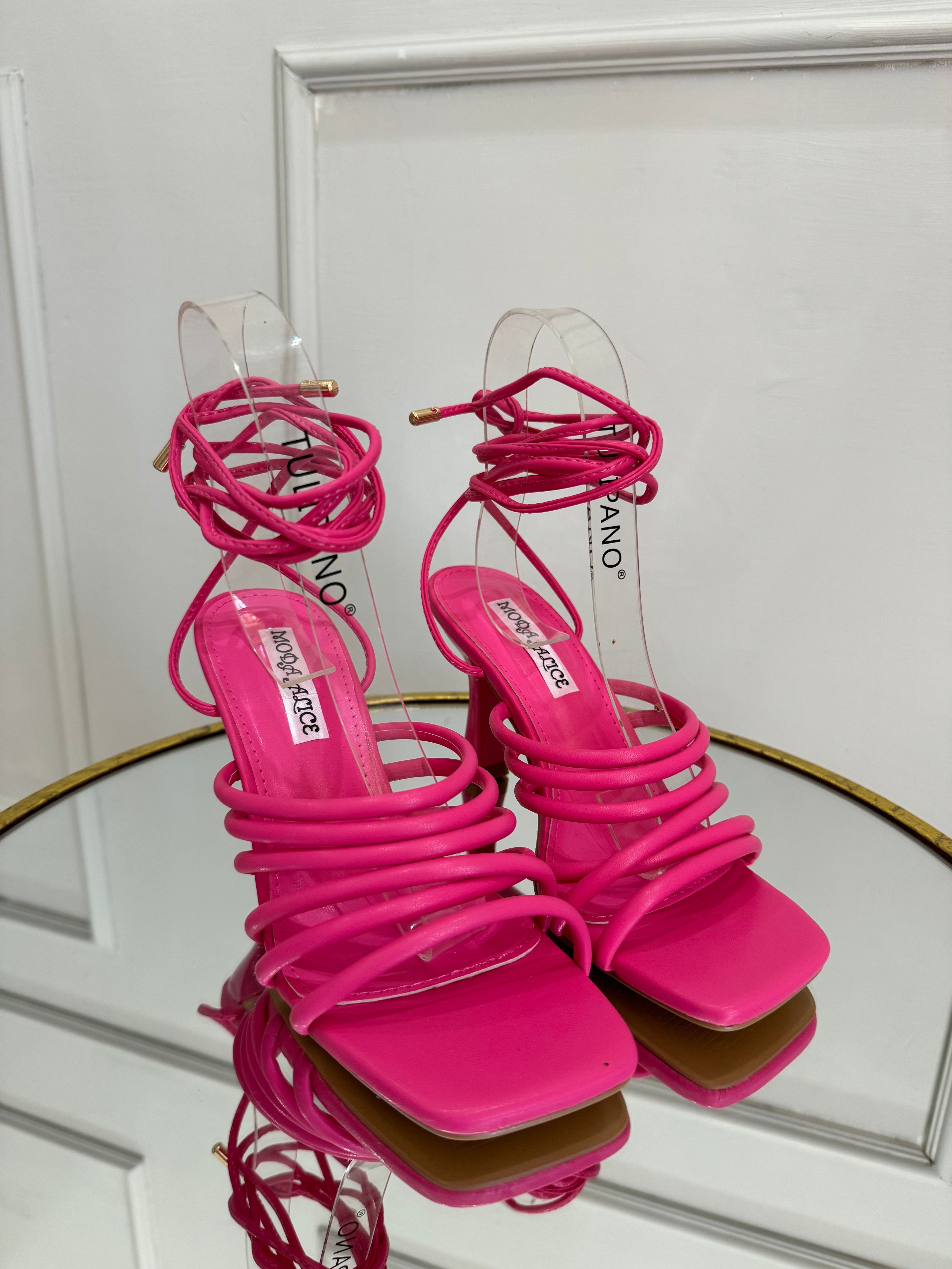 Strappy sandal