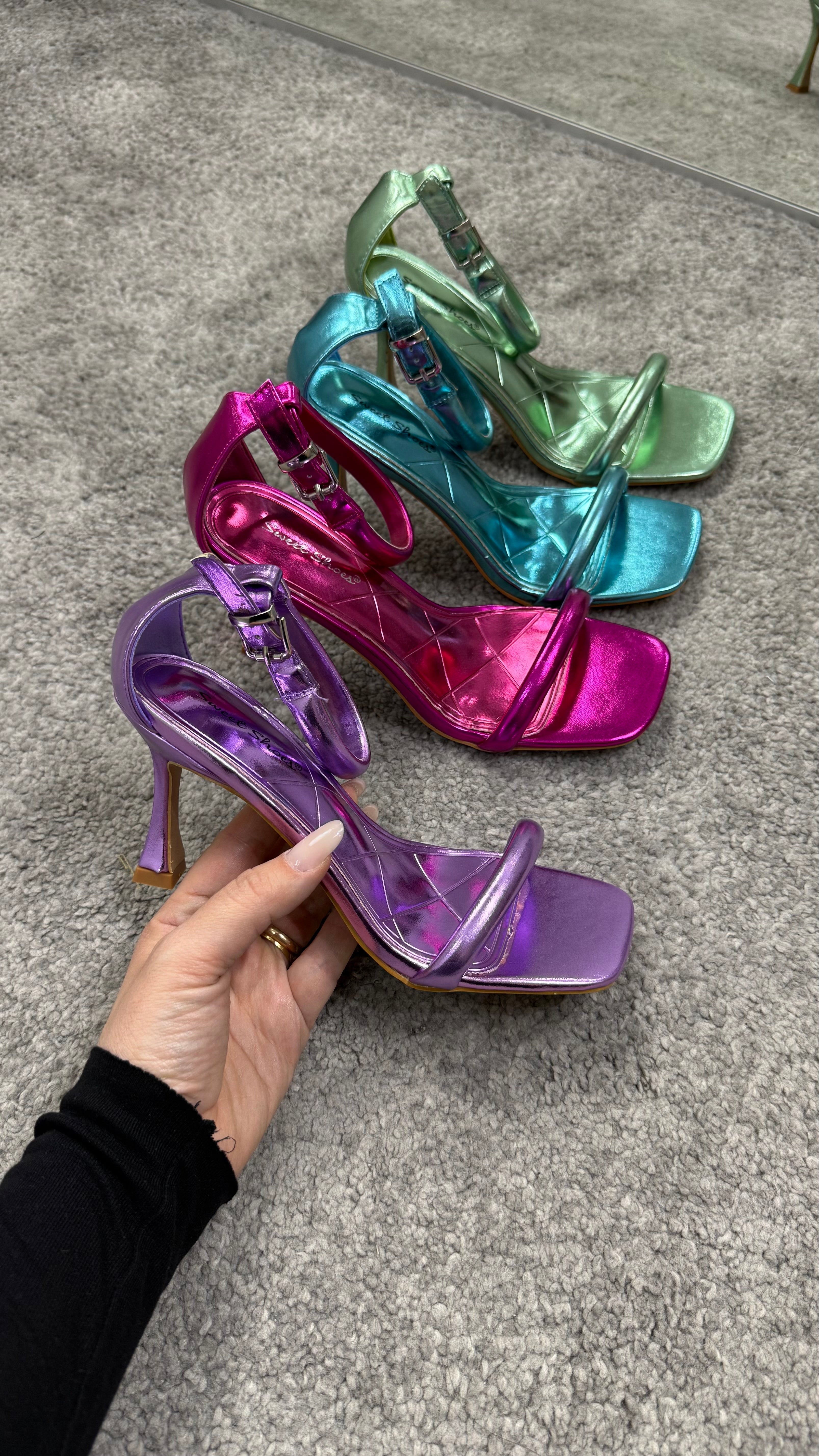 Metallic sandal
