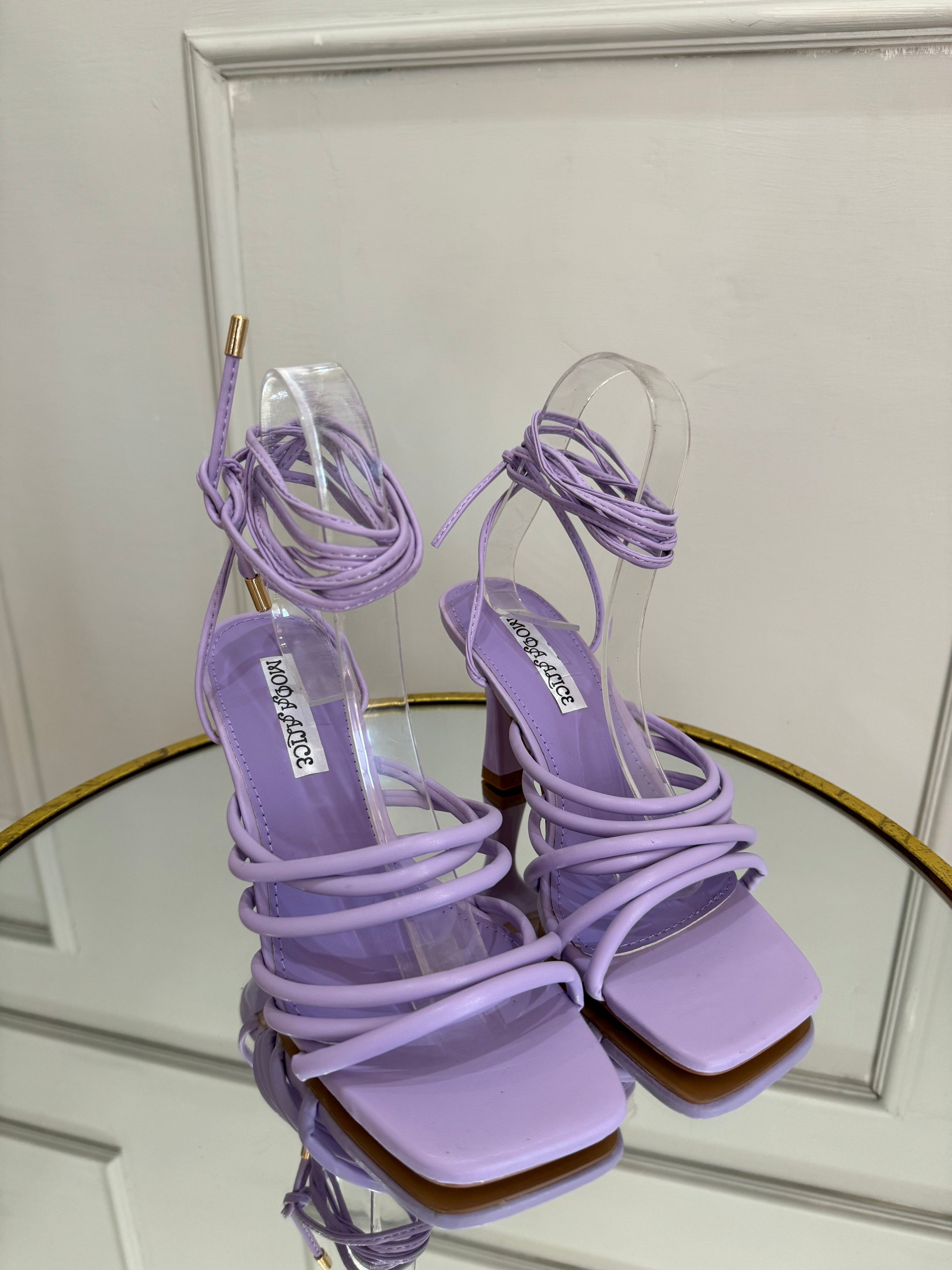Strappy sandal