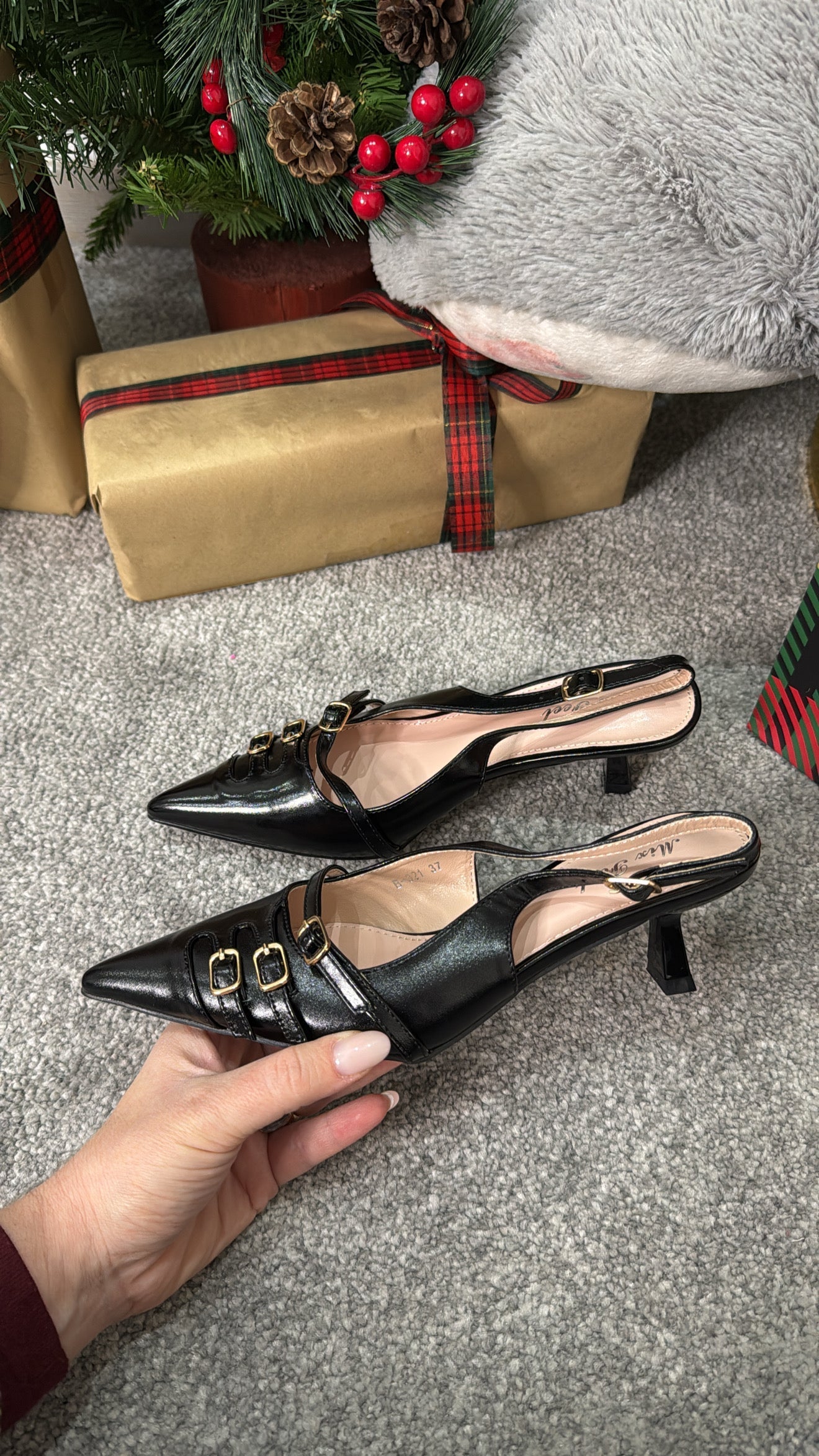 Slingback with straps