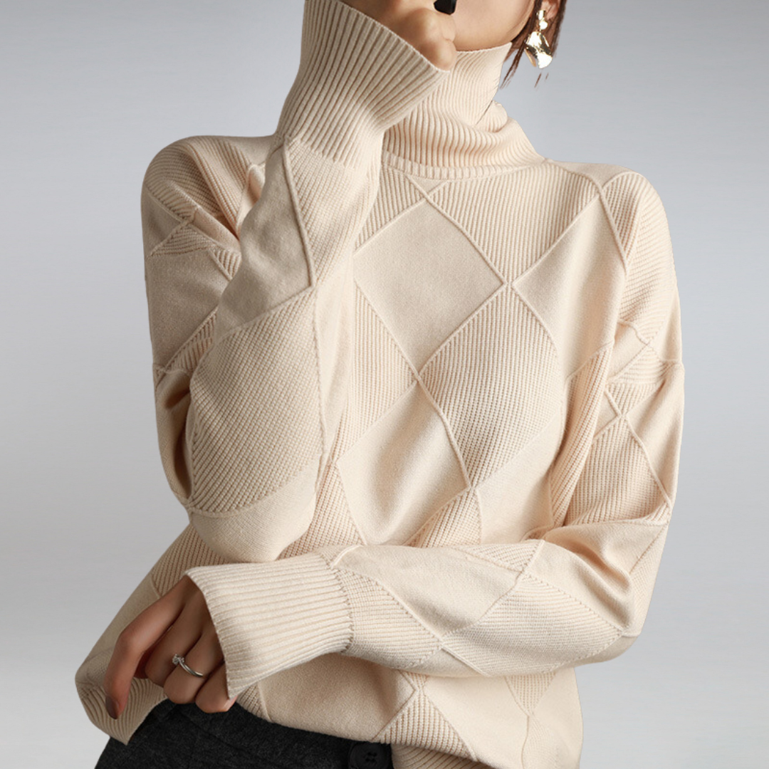 Amelia - High-neck sweater in soft cashmere wool