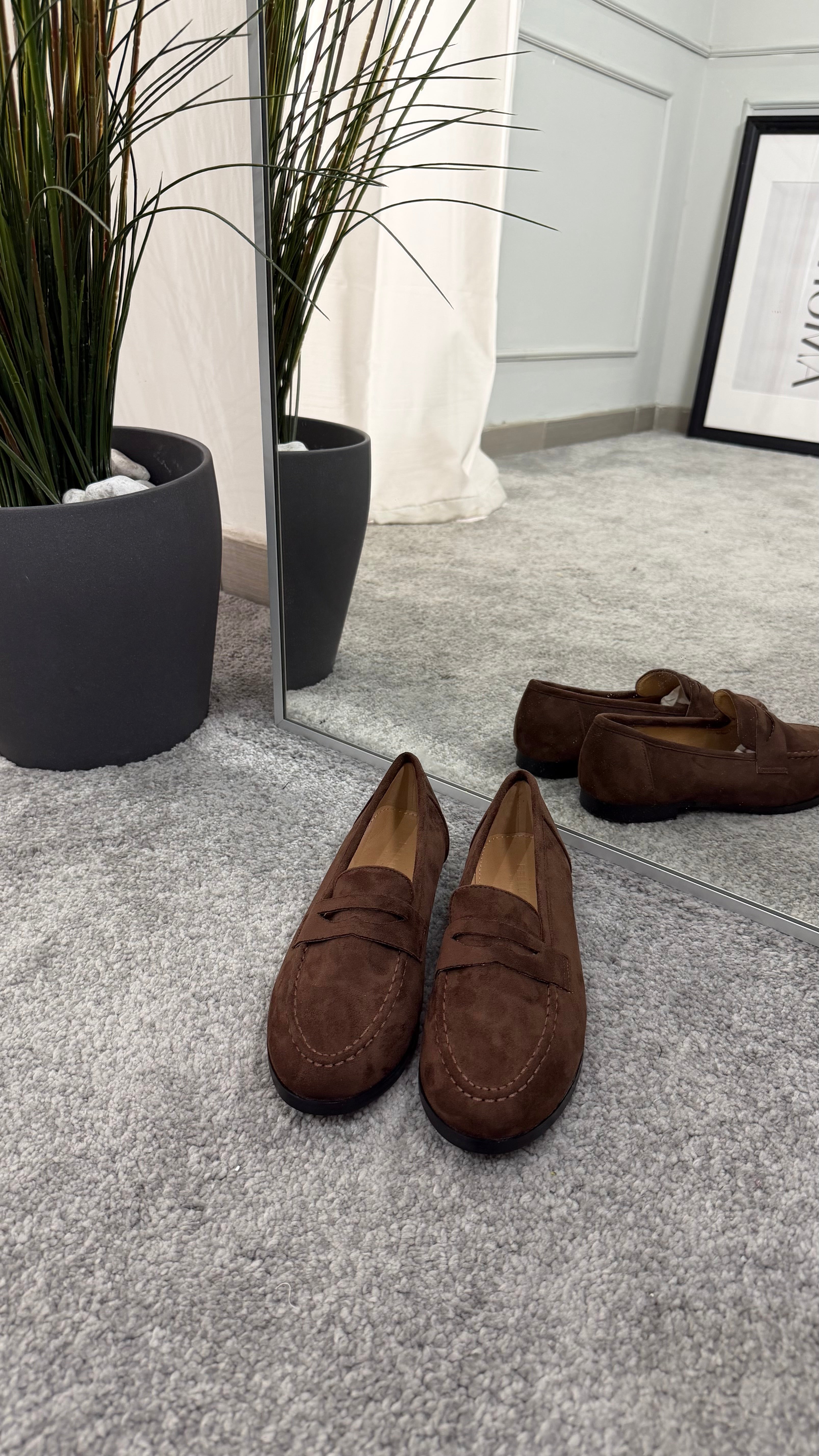 Suede loafer