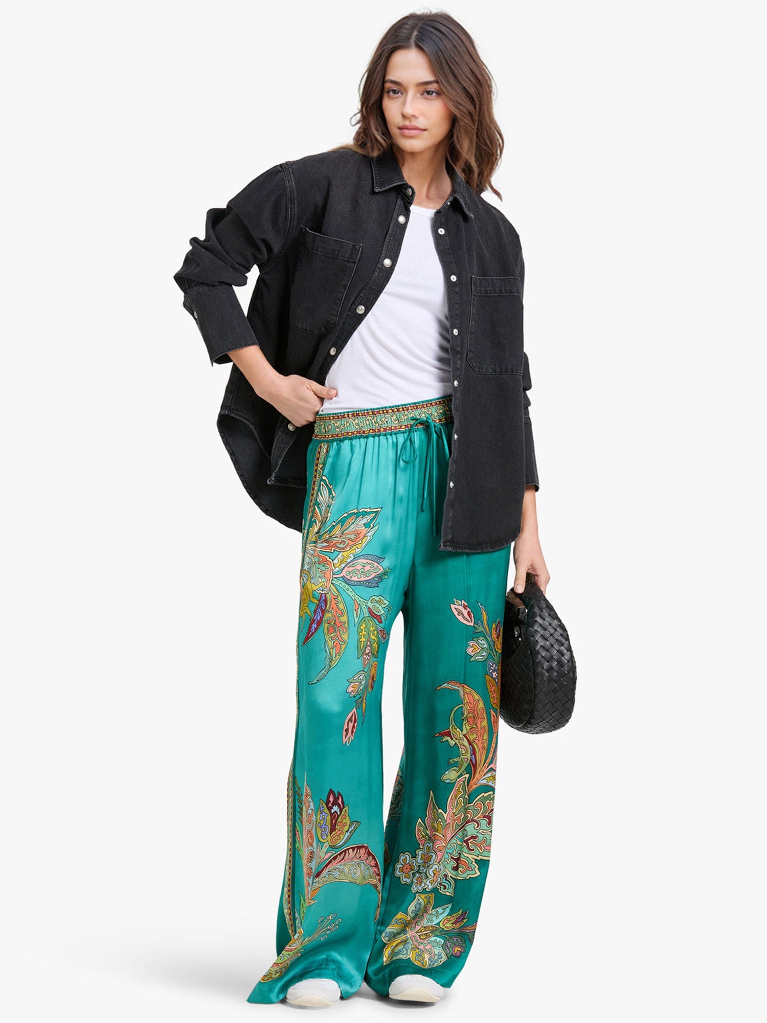 Wide leg pants in an emerald shade