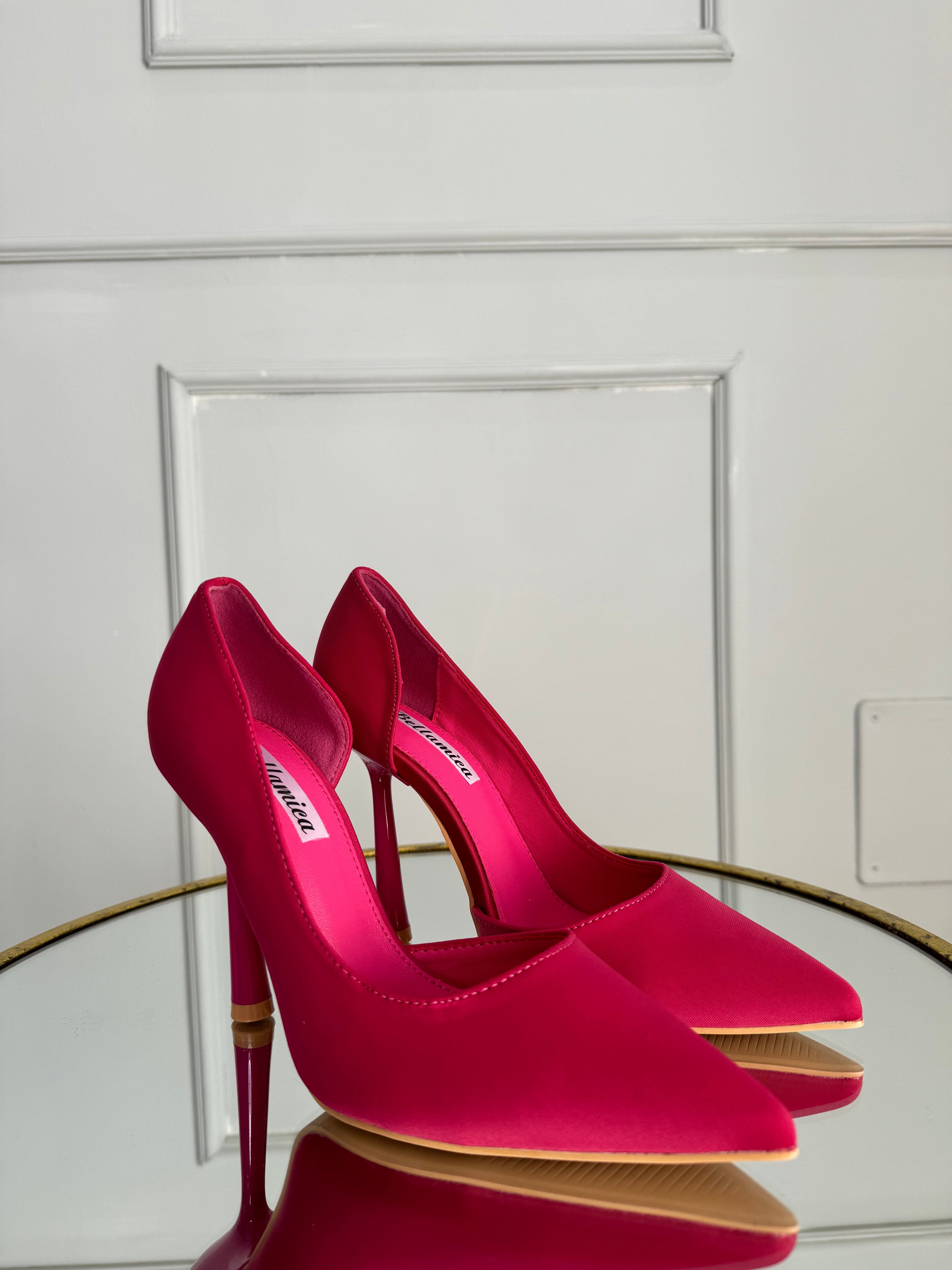 Fuchsia Lycra décolletage