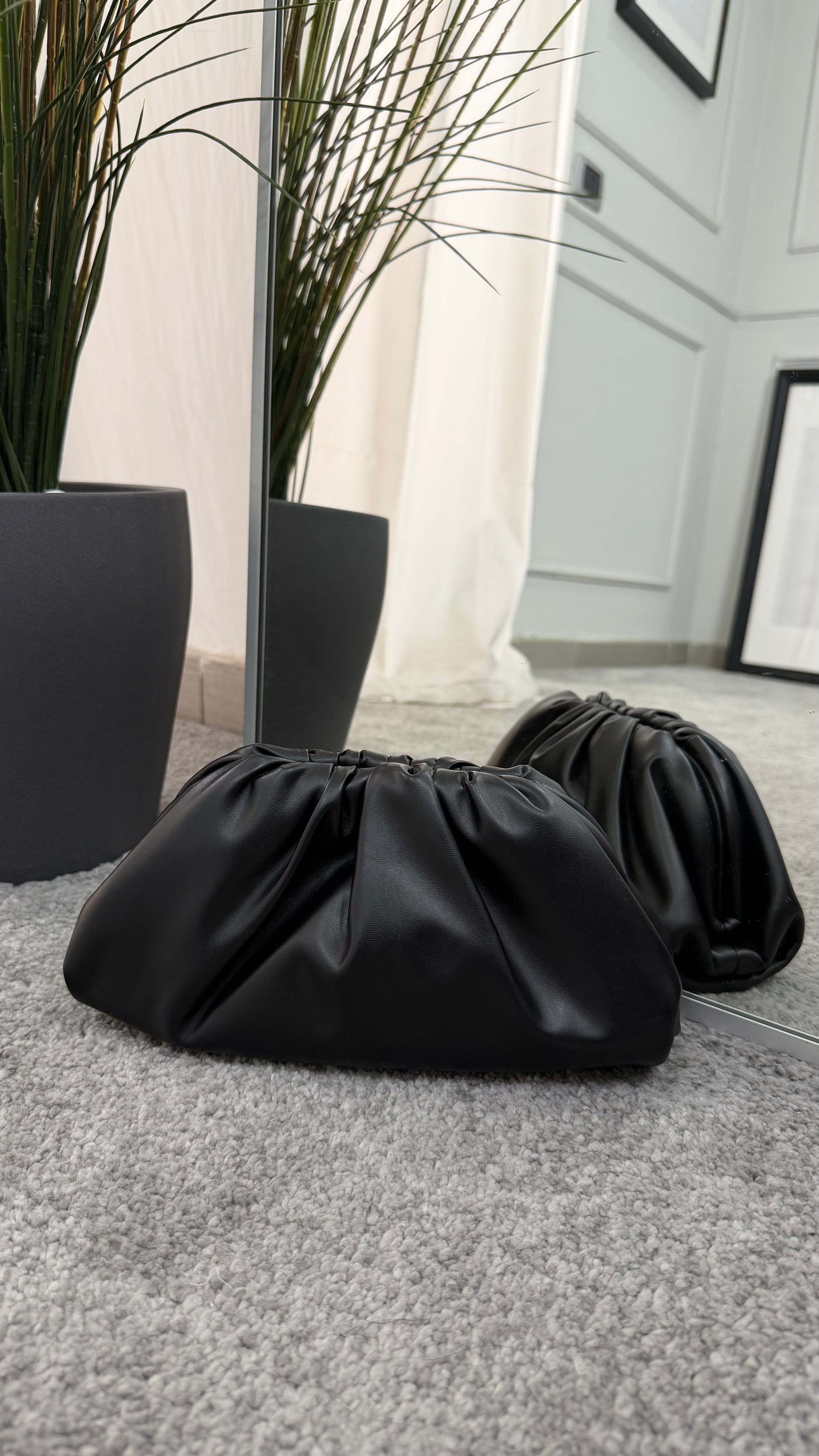 An elegant bag