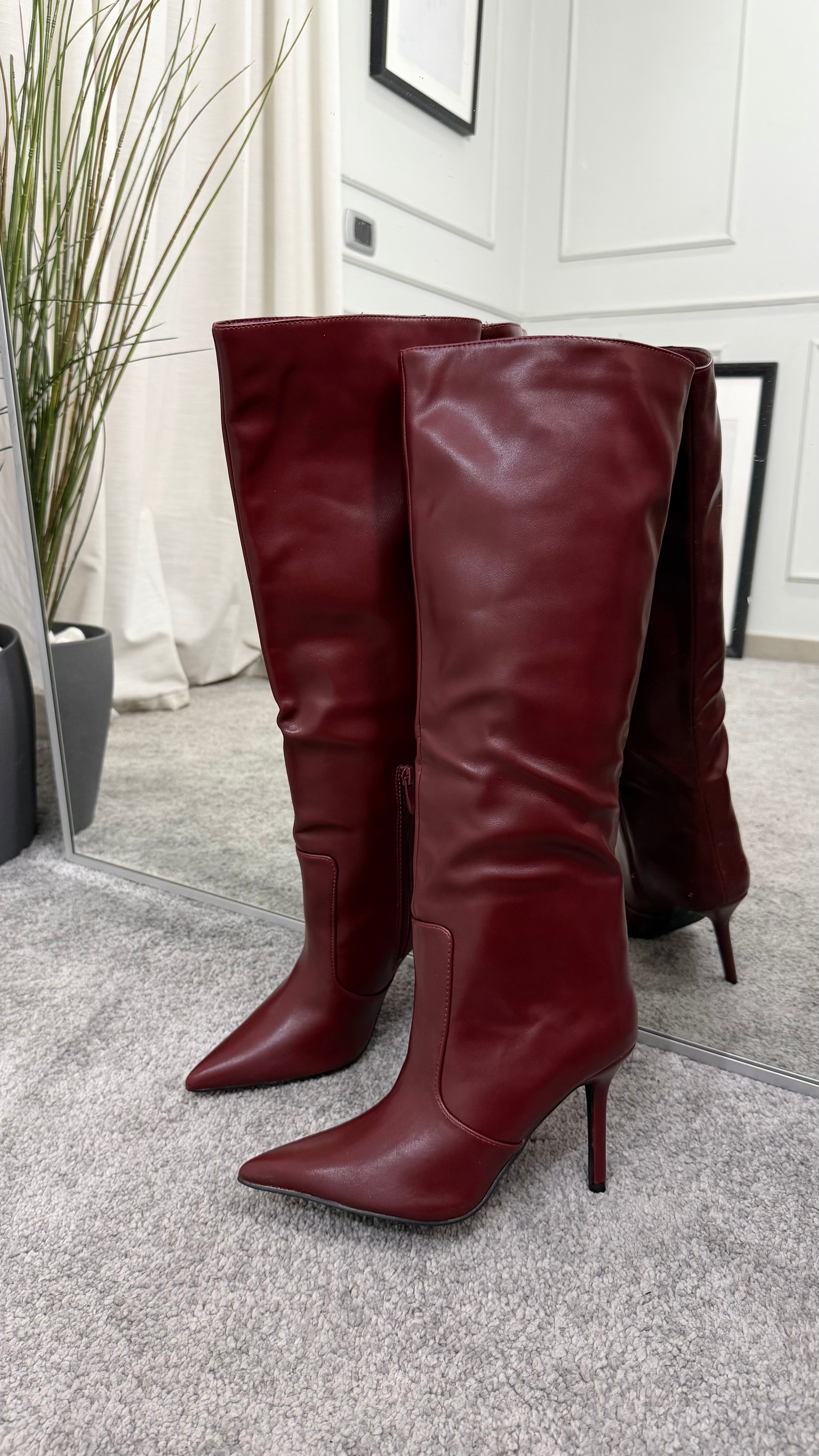 Bordeaux wide-calf boot