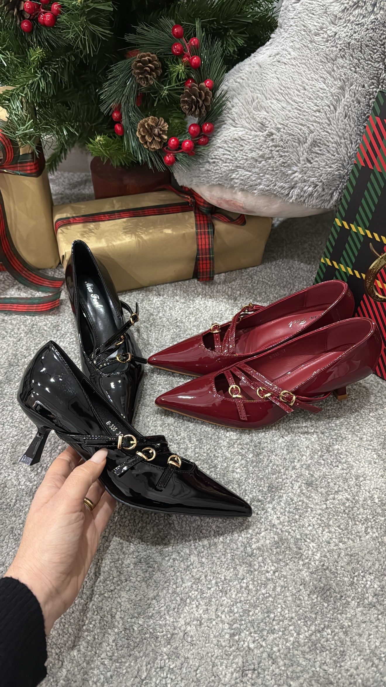Ankle boots with 3 cm buckles