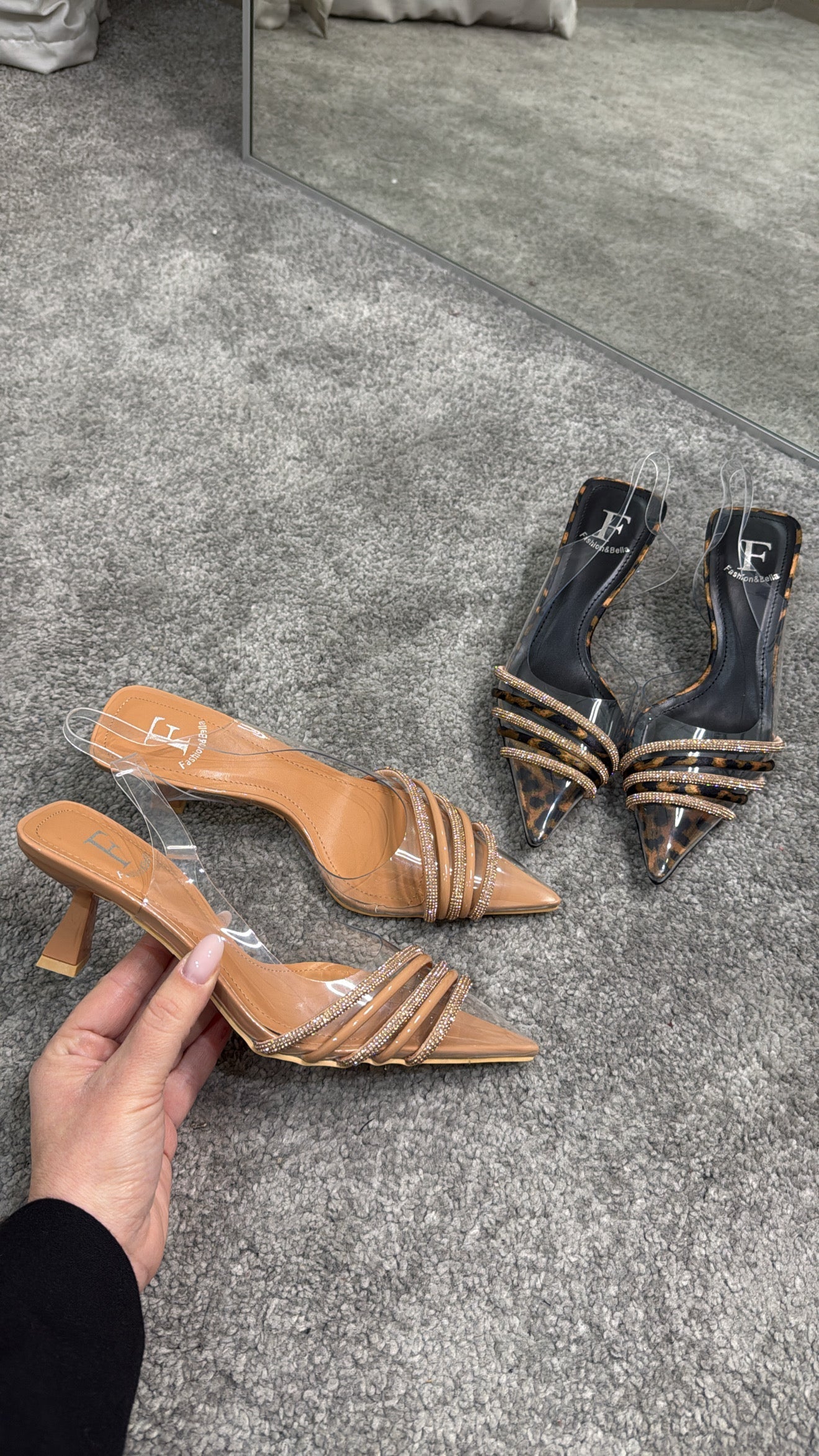 Zaila Slingback