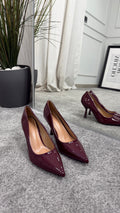 Decolletage burgundy glossy