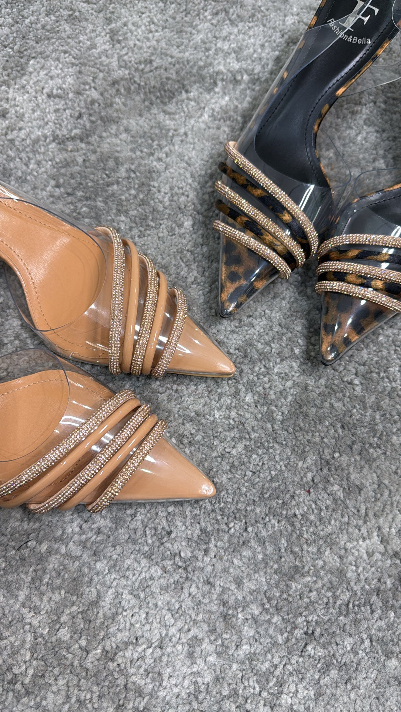 Zaila Slingback