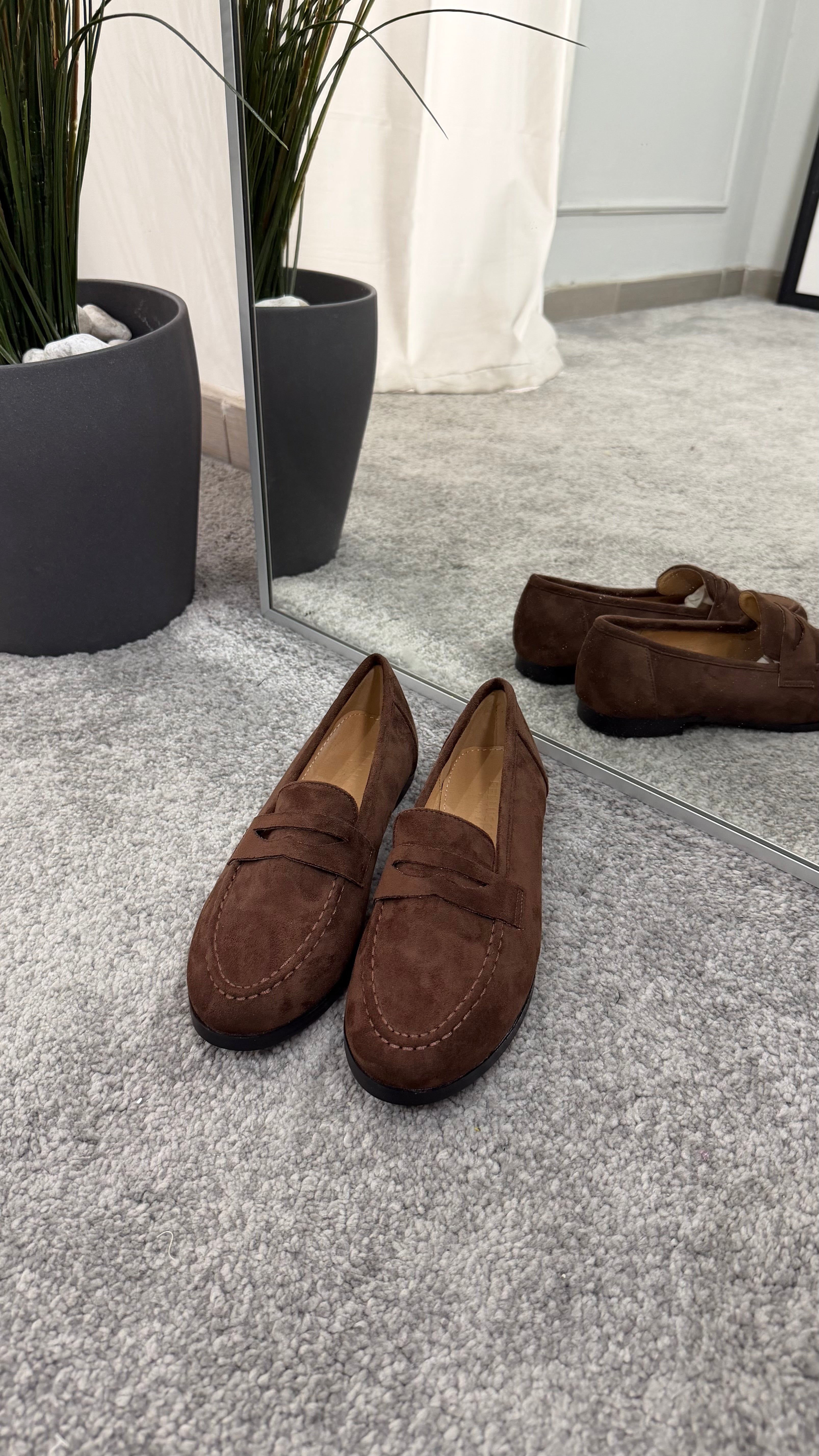 Suede loafer