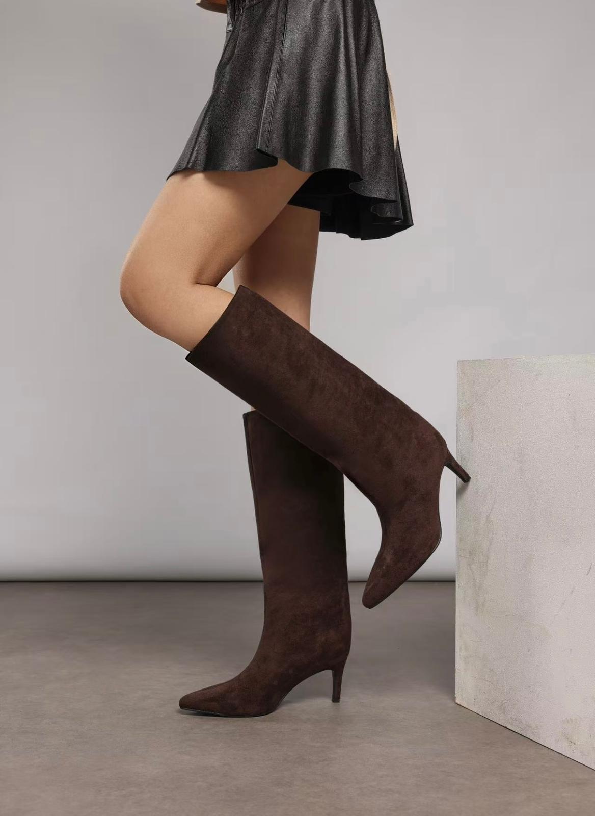 Suede boot