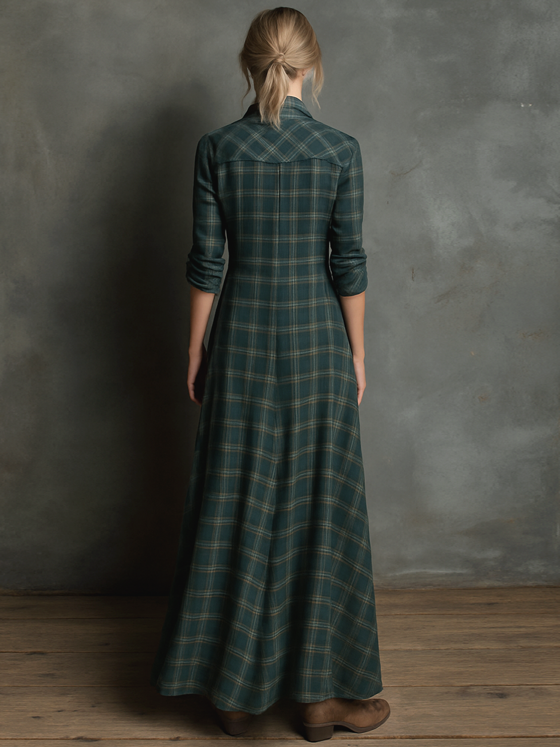 Striped maxi dress with a collar