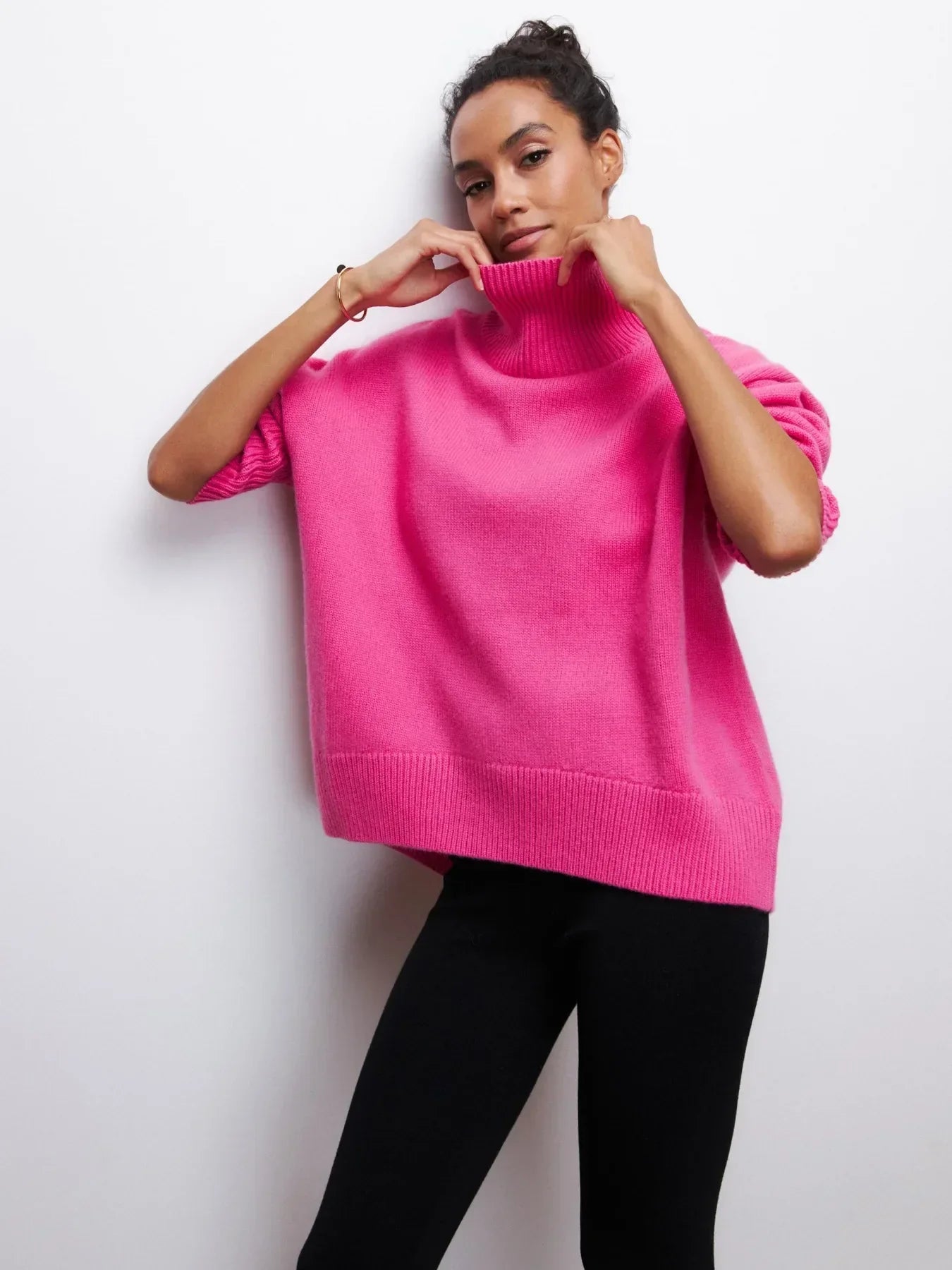 Olivia - Sweater with a turtle jewel