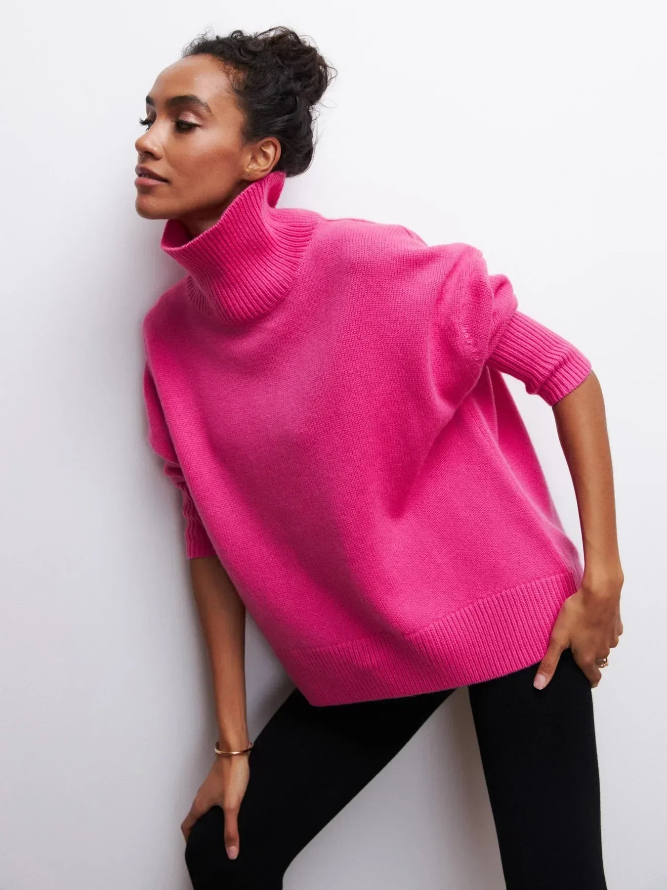 Olivia - Sweater with a turtle jewel