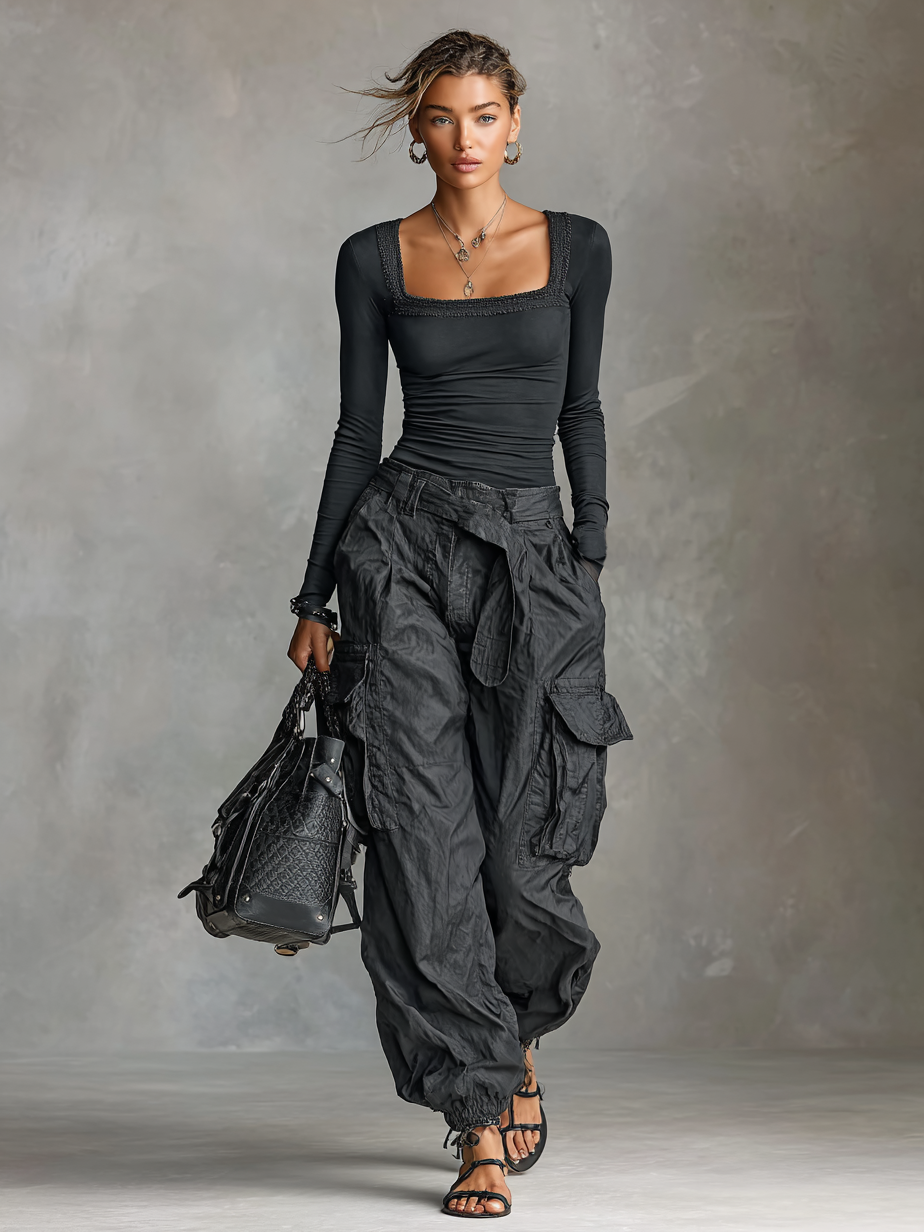 Two-piece set with a long-sleeved, square-neck T-shirt and multi-pocket cargo pants