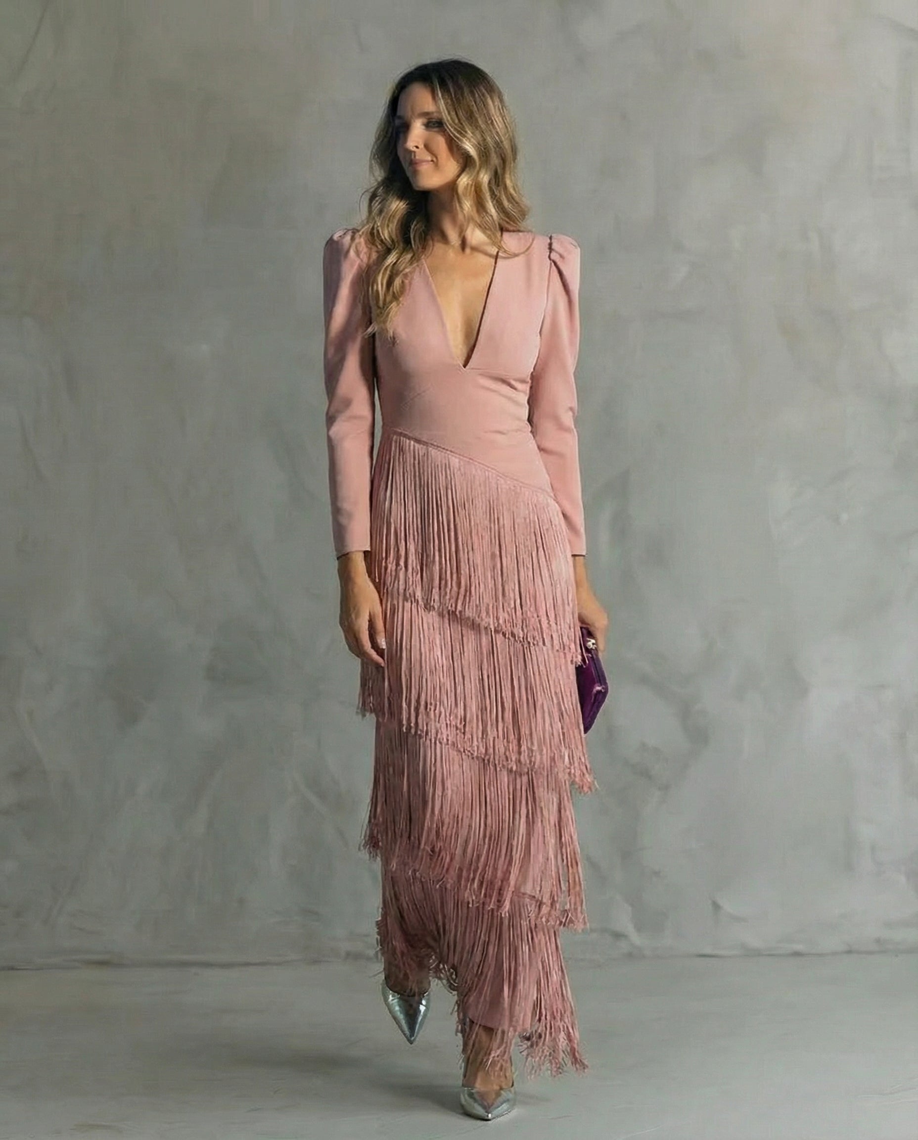 Alessia - Elegant midi dress with sequined sleeves