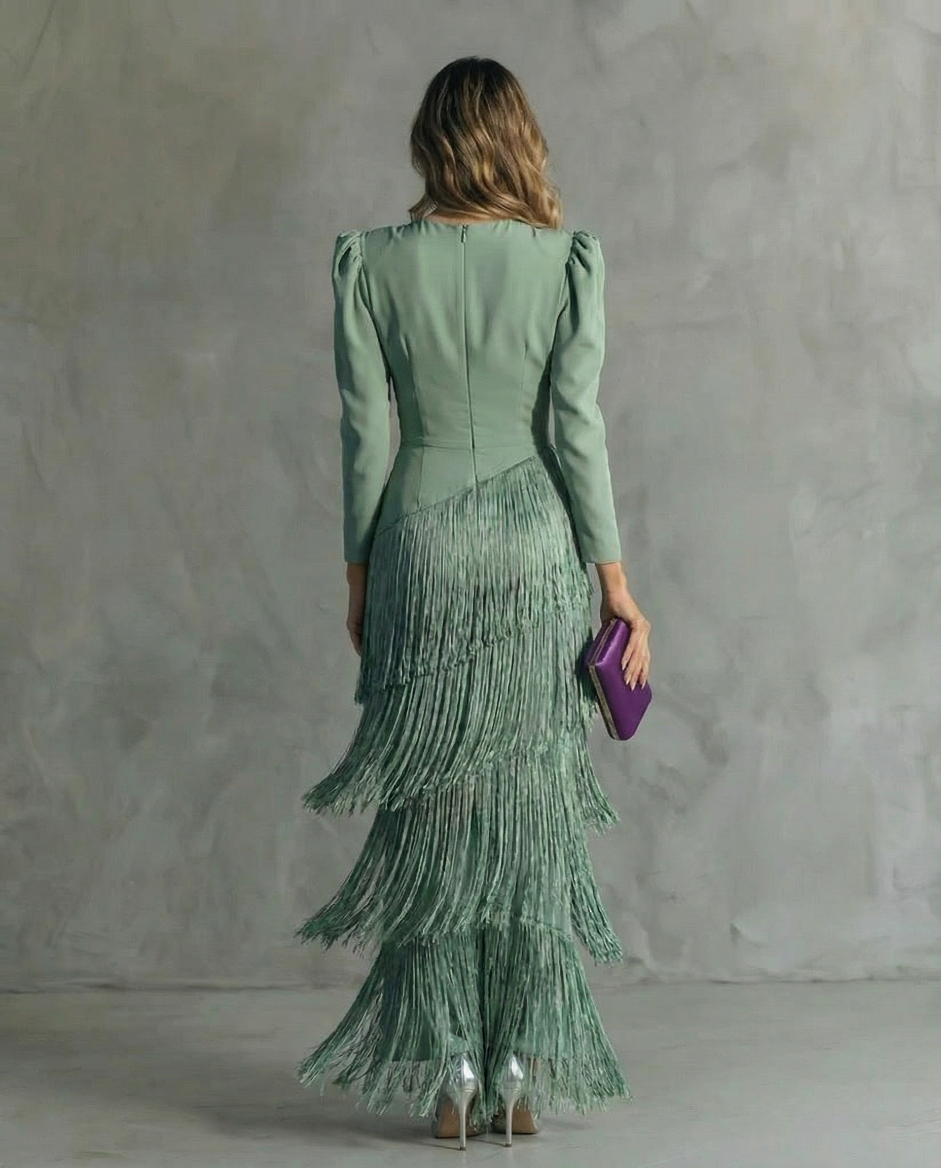 Alessia - Elegant midi dress with sequined sleeves