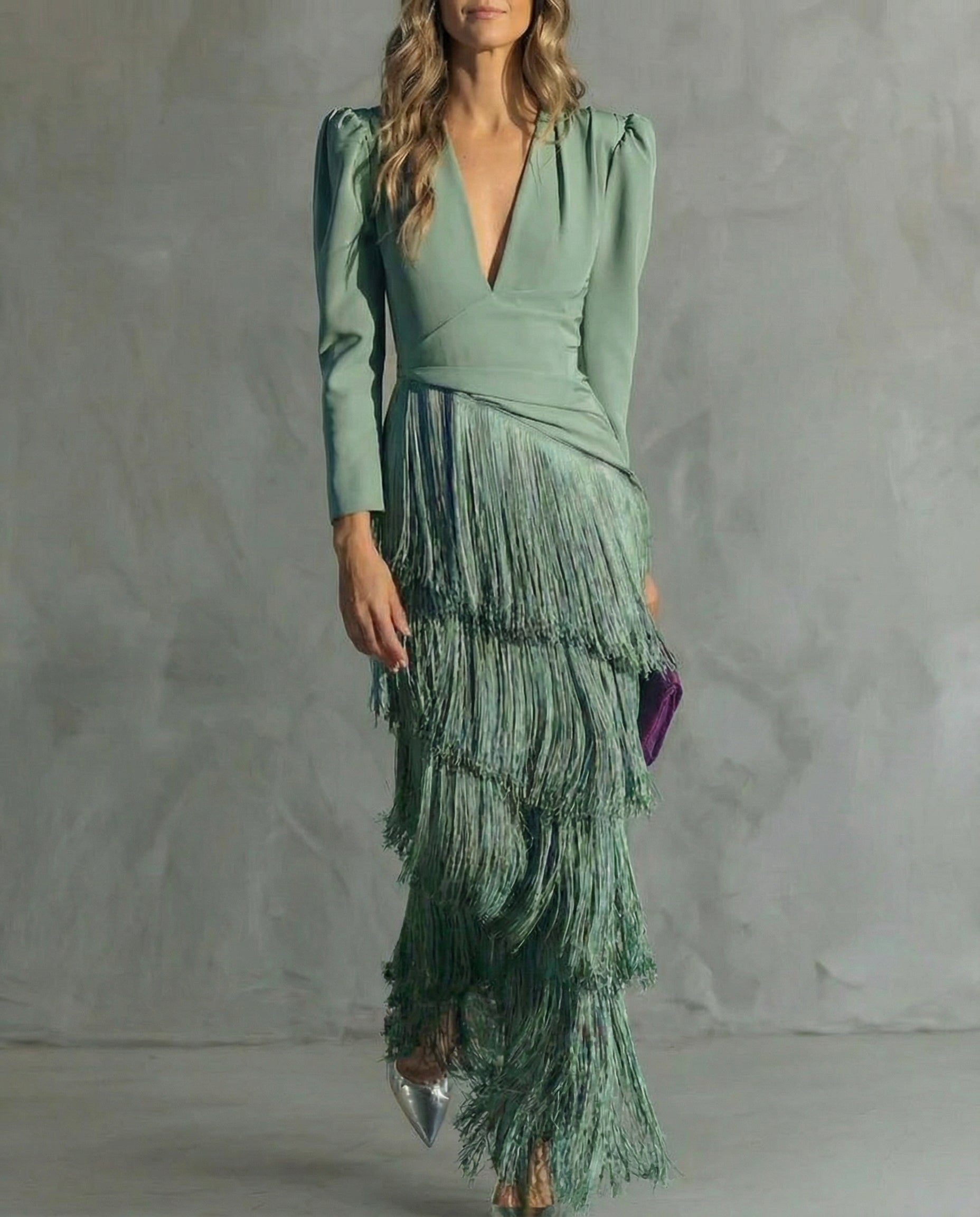 Alessia - Elegant midi dress with sequined sleeves