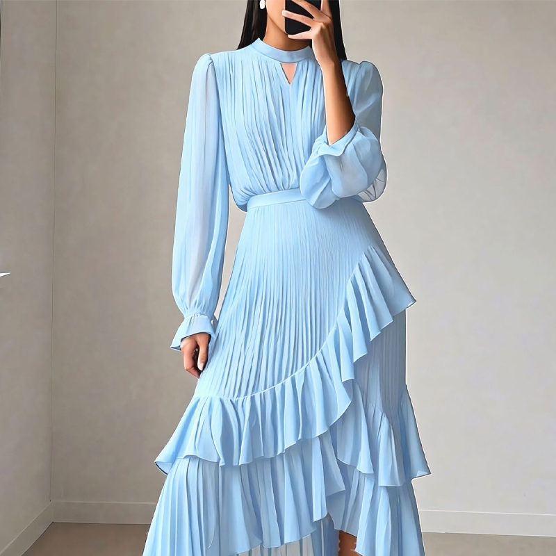 Elegant midi dress with pleats
