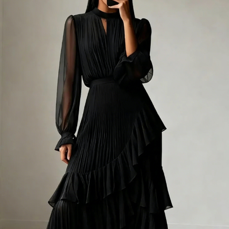 Elegant midi dress with pleats