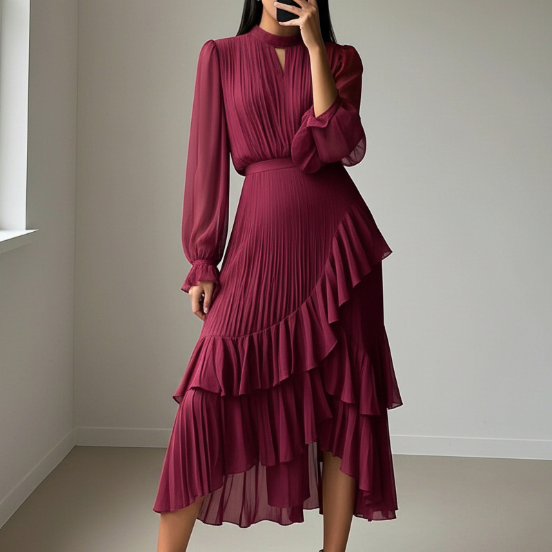 Elegant midi dress with pleats